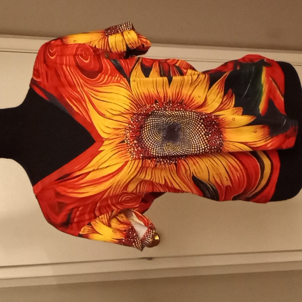 Womens medium sunflower shirts